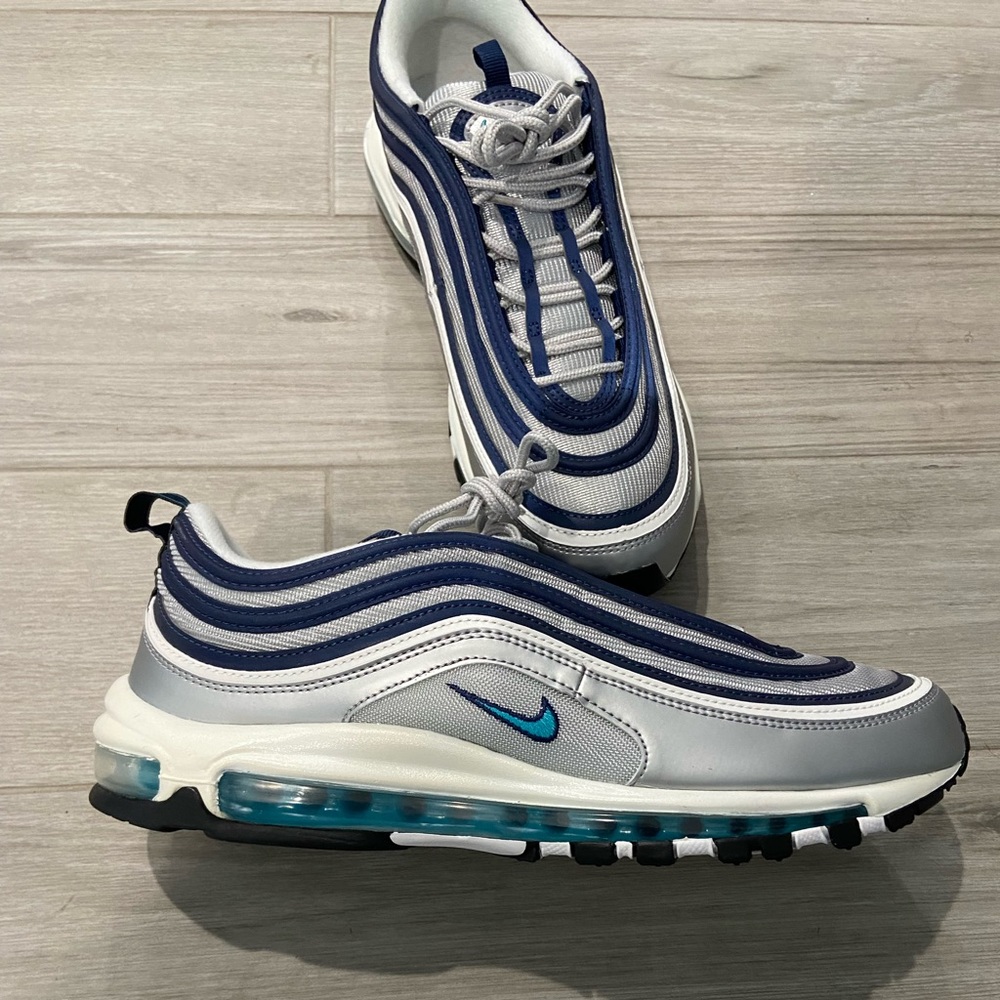 Rare Nike Air Max OG. Silver, Navy, chlorine blue. New in Box.